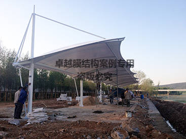 洛陽龍門一號(hào)高爾夫球場(chǎng)膜結(jié)構(gòu)
